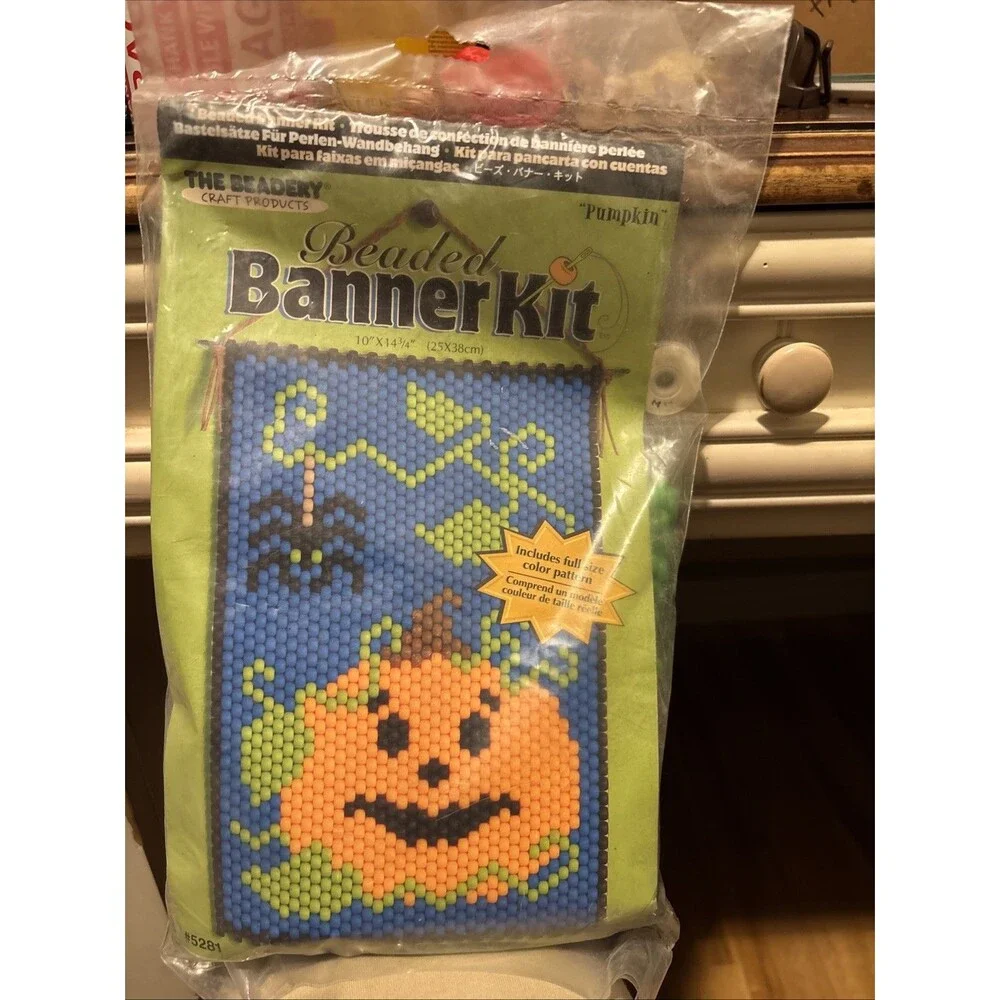 The Beadery Craft Products Beaded Banner Kit Pumpkin Happy Halloween  #5281